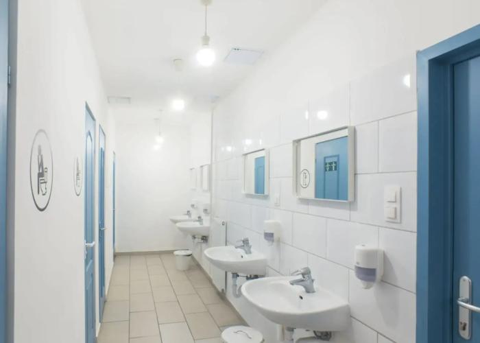 WOW City Hostel