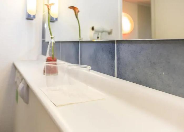 Hôtel Inn Design Laval
