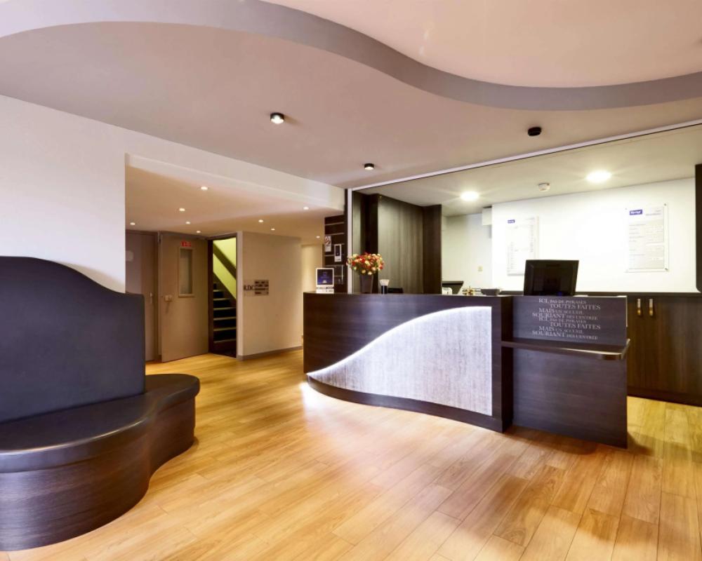 фото Kyriad Laval