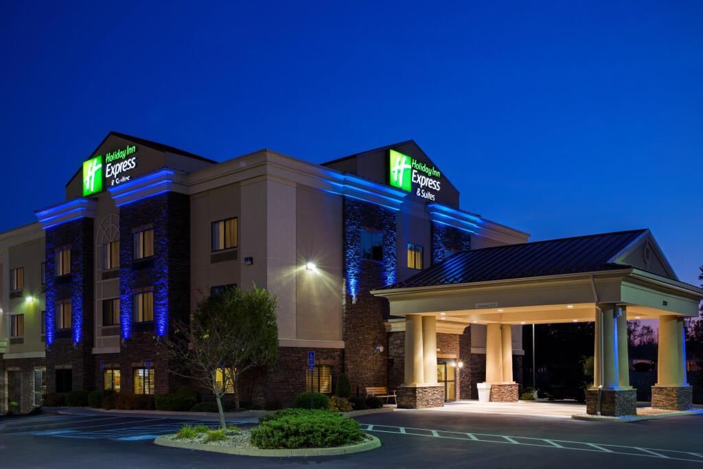 Holiday Inn Express Hotel & Suites Lewisburg by IHG