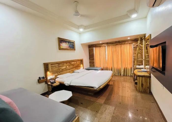 Hotel Shripad Continental