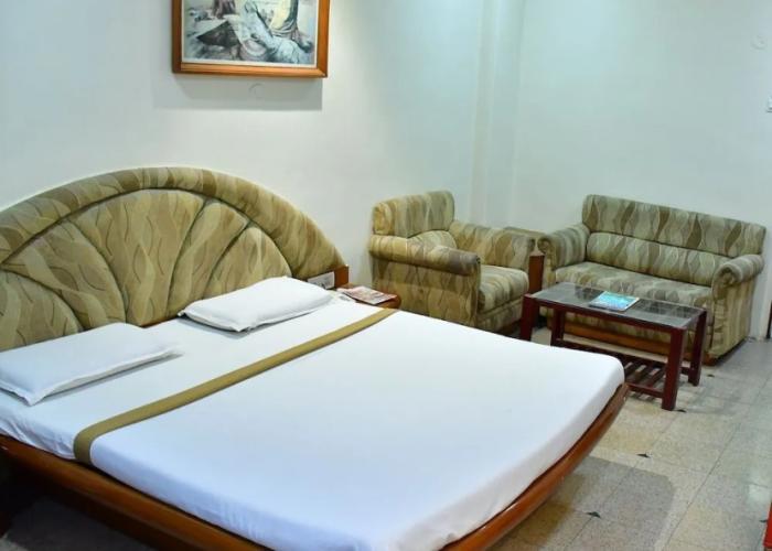Hotel Shripad Continental