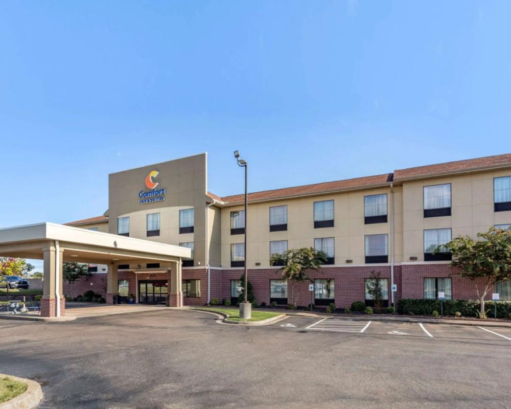 Comfort Inn & Suites Atoka-Millington