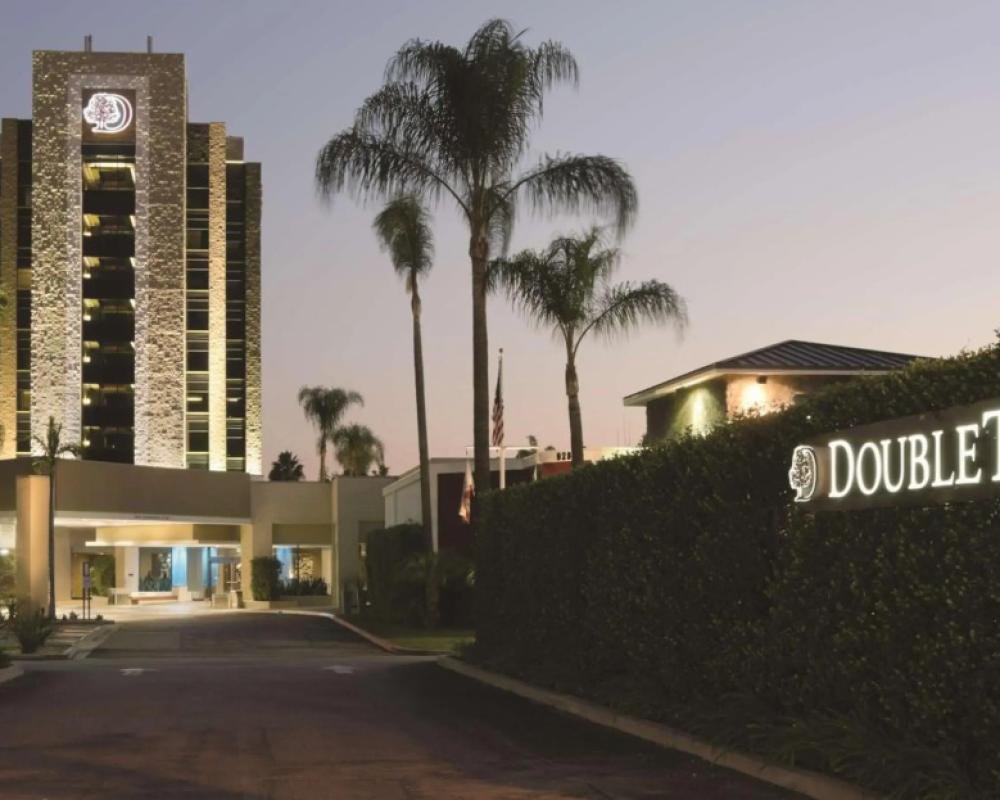 DoubleTree by Hilton Monrovia - Pasadena Area