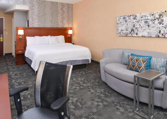Courtyard by Marriott Pittsburgh Monroeville