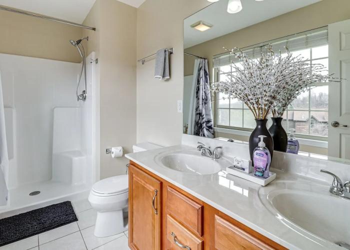 Family Getaway 16 Mi to Pittsburgh!