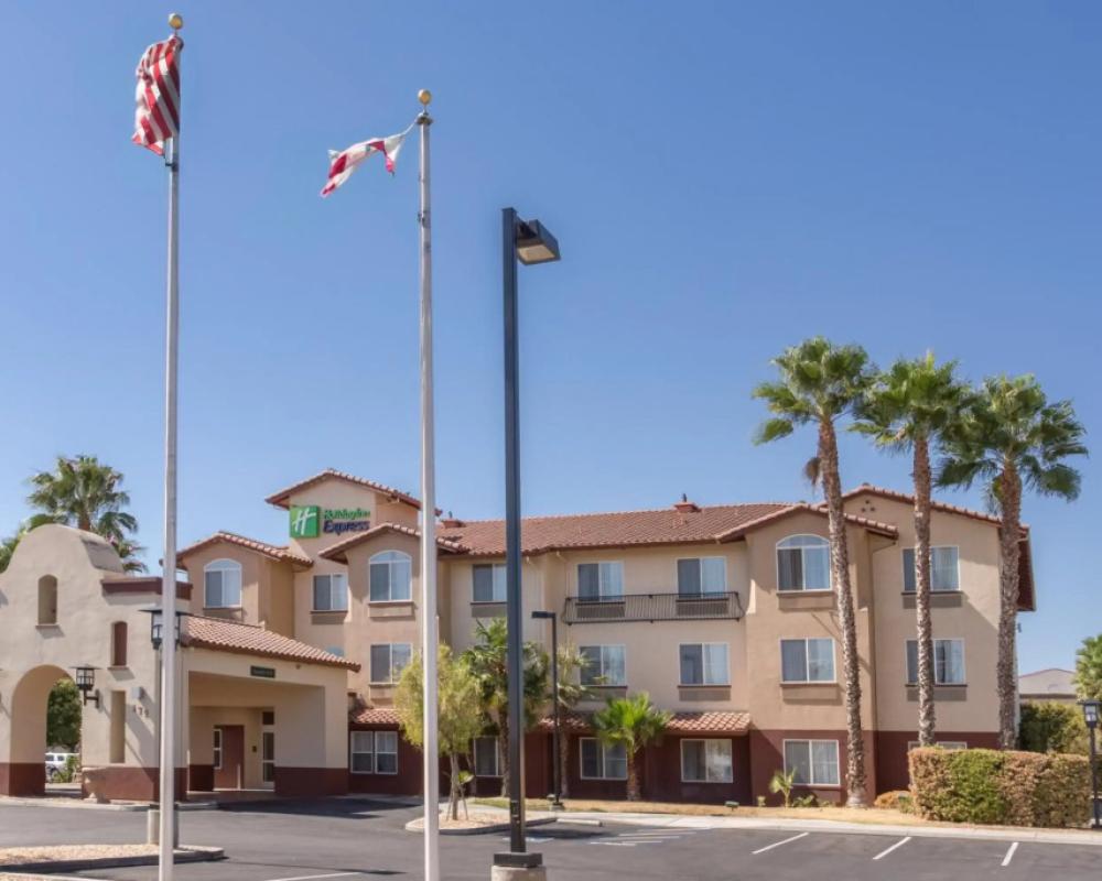 Holiday Inn Express Hotel & Suites Manteca by IHG