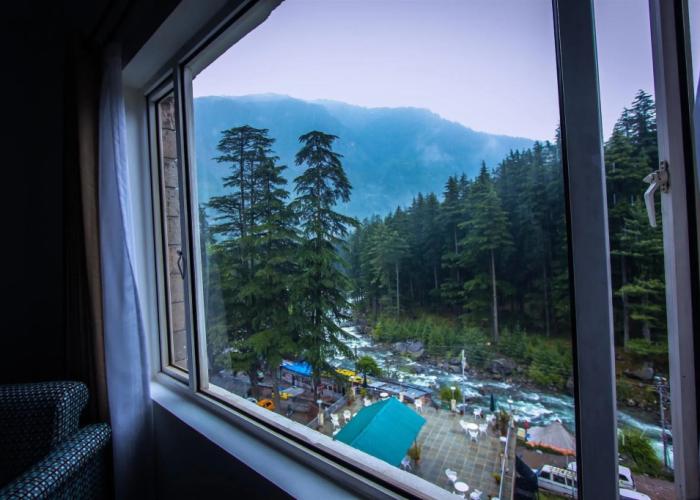 Golden Tulip Manali Hotel