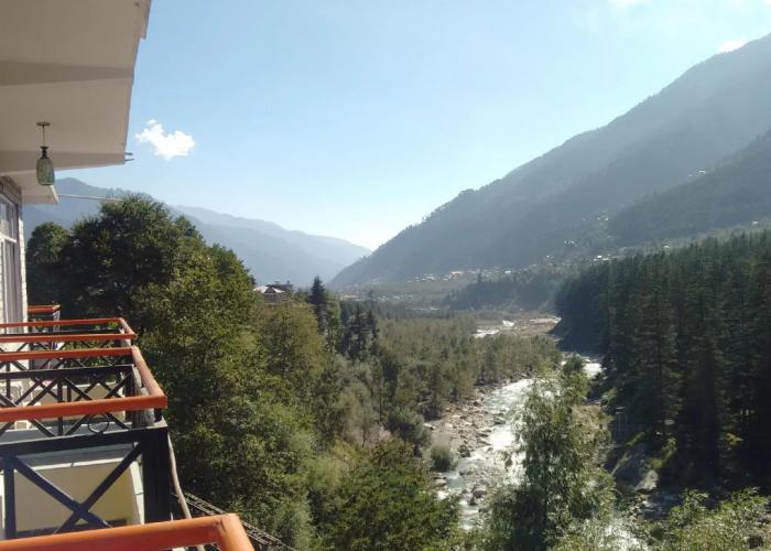 Chichoga Holiday Inn Manali