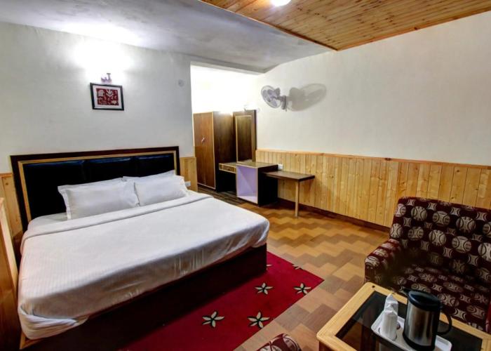 Hotel Mountain Face by Snow City Hotels