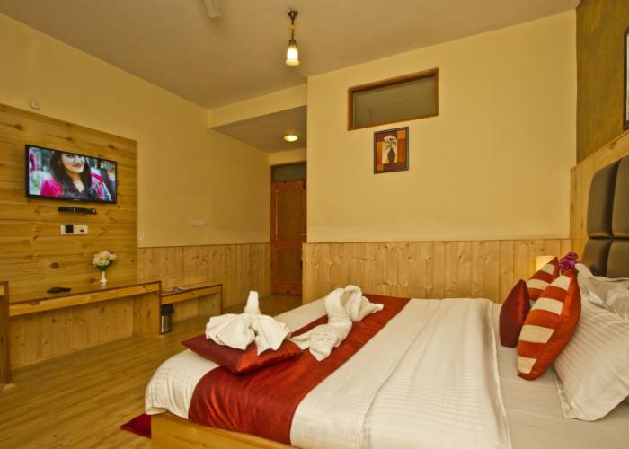 New Harmony Inn
