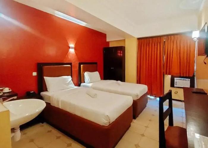 RedDoorz Carlton-Martin Hotel Masbate City