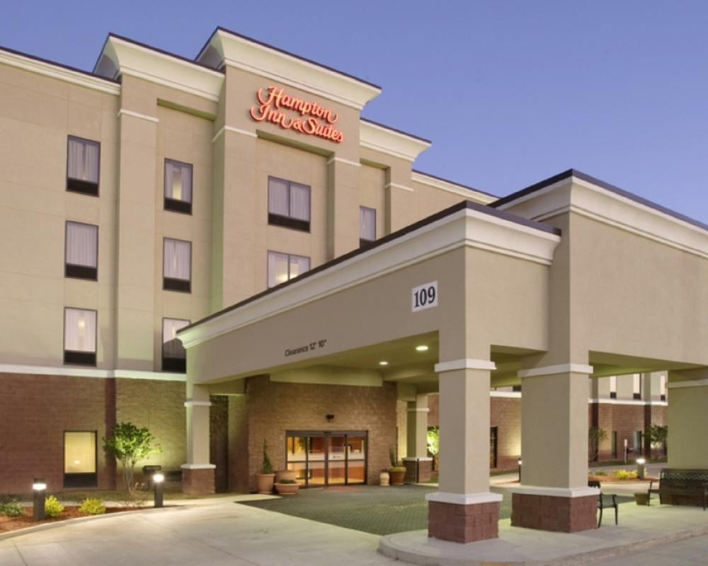 Hampton Inn & Suites McComb