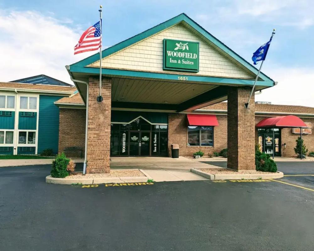 Woodfield Inn and Suites