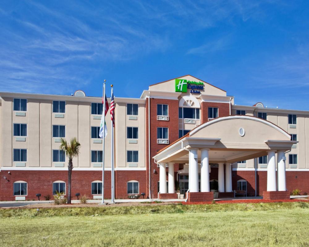 Holiday Inn Express and Suites Moultrie by IHG