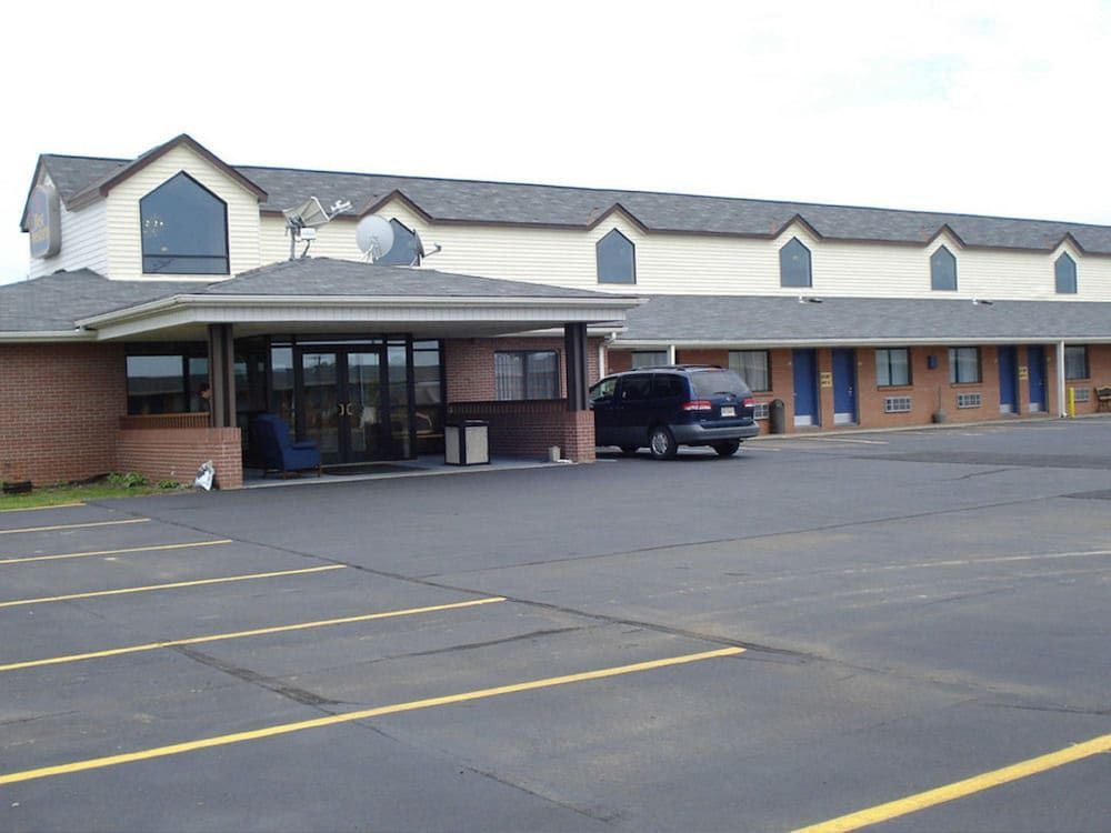 Capital O Marysville Surf Motel Kansas