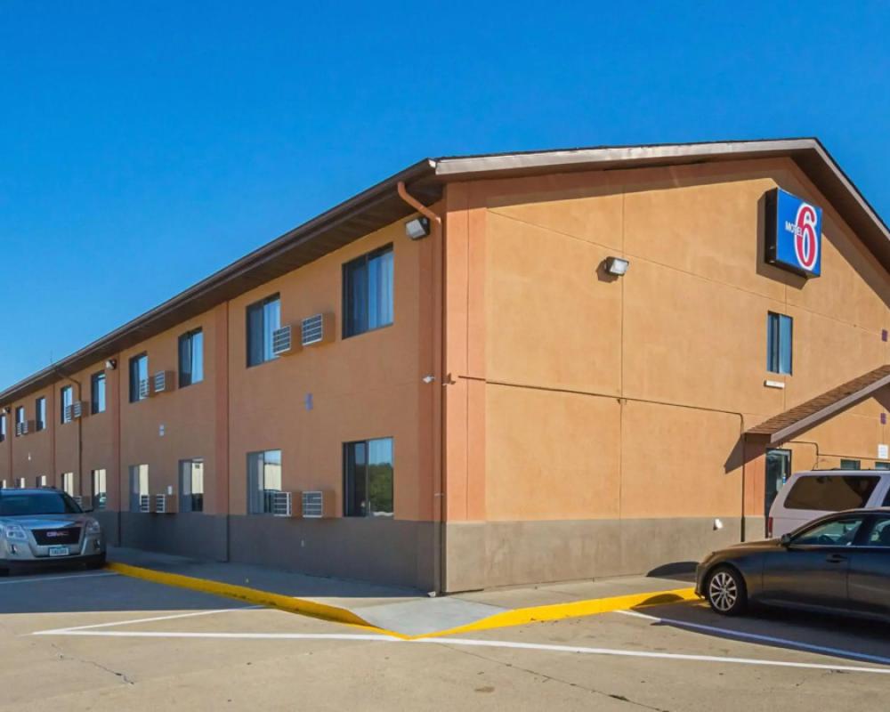 Motel 6 Marshalltown, IA