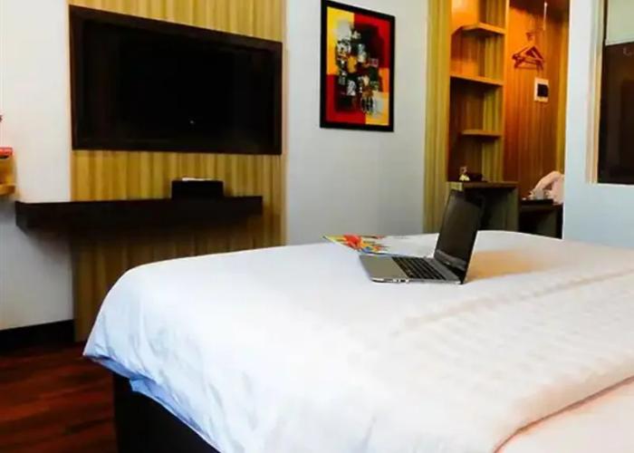 Maleo Town Square Hotel