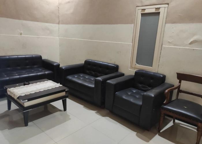 OYO 93443 Emmy Homestay Syariah