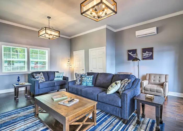 Waterfront Gem on Lake Sinclair With Boat Dock!