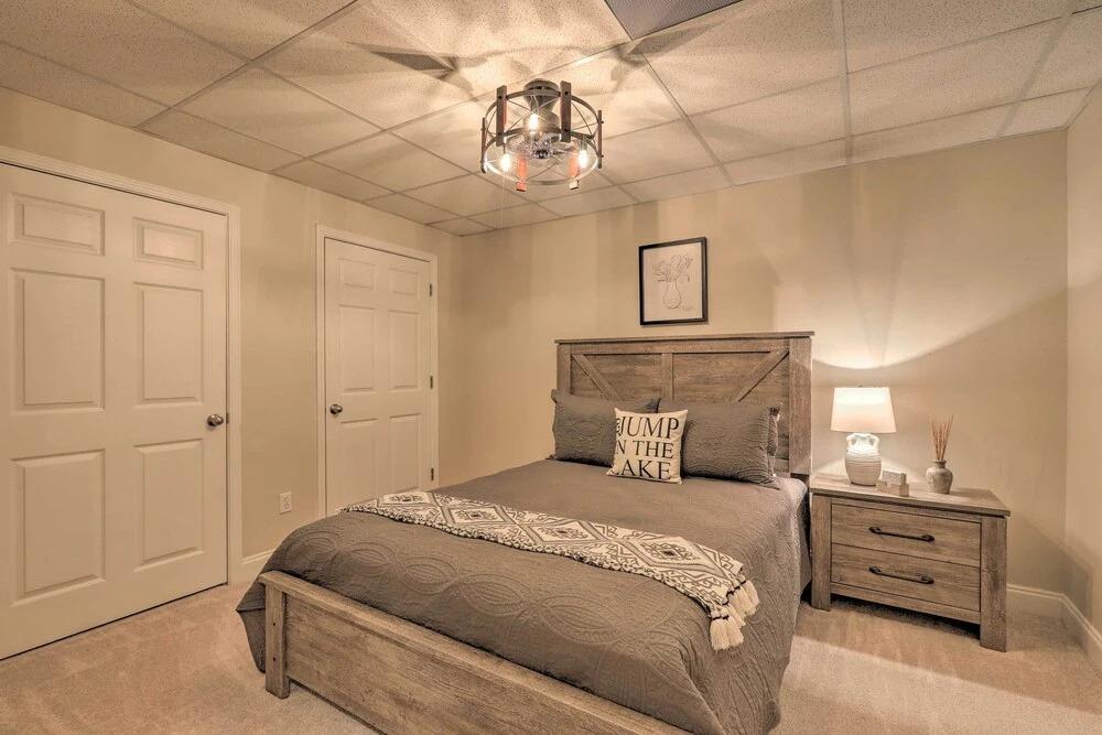 фото Waterfront Eatonton Escape w/ Private Hot Tub!