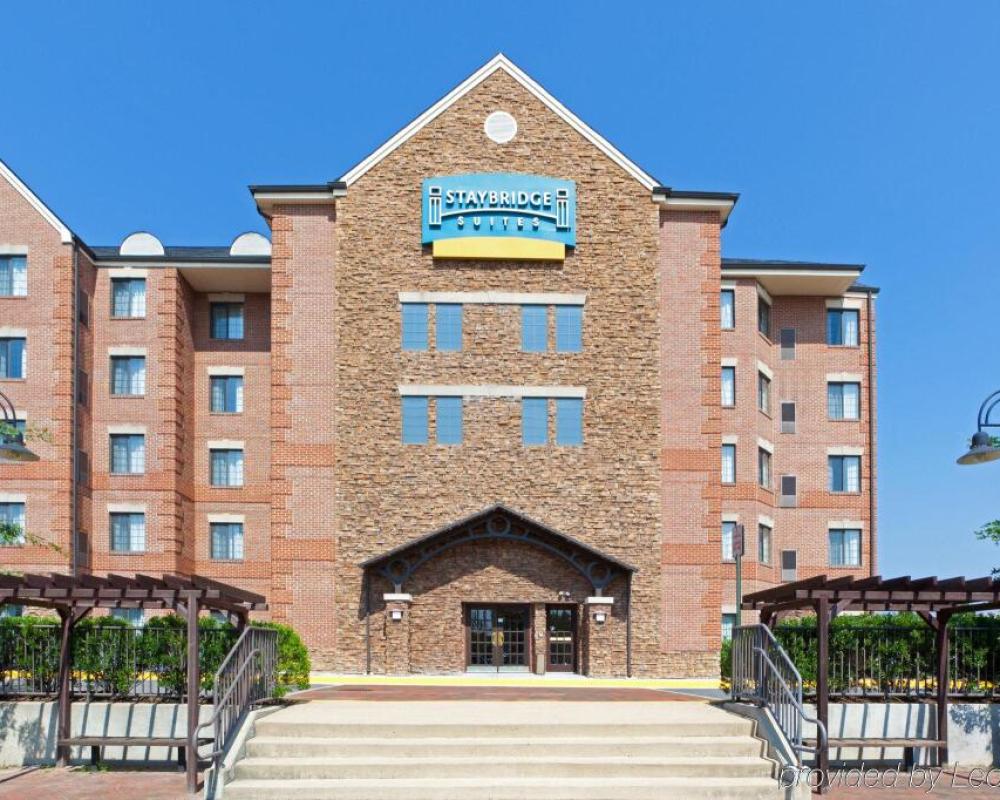 Staybridge Suites Tysons - McLean by IHG