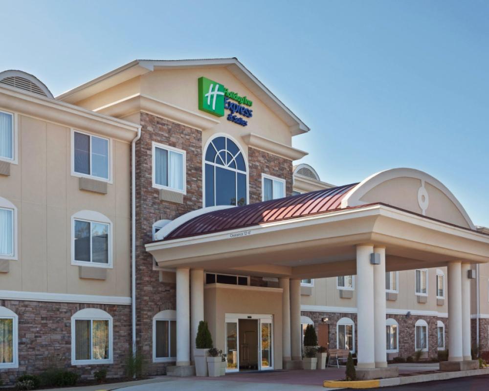 Holiday Inn Express & Suites Meriden by IHG