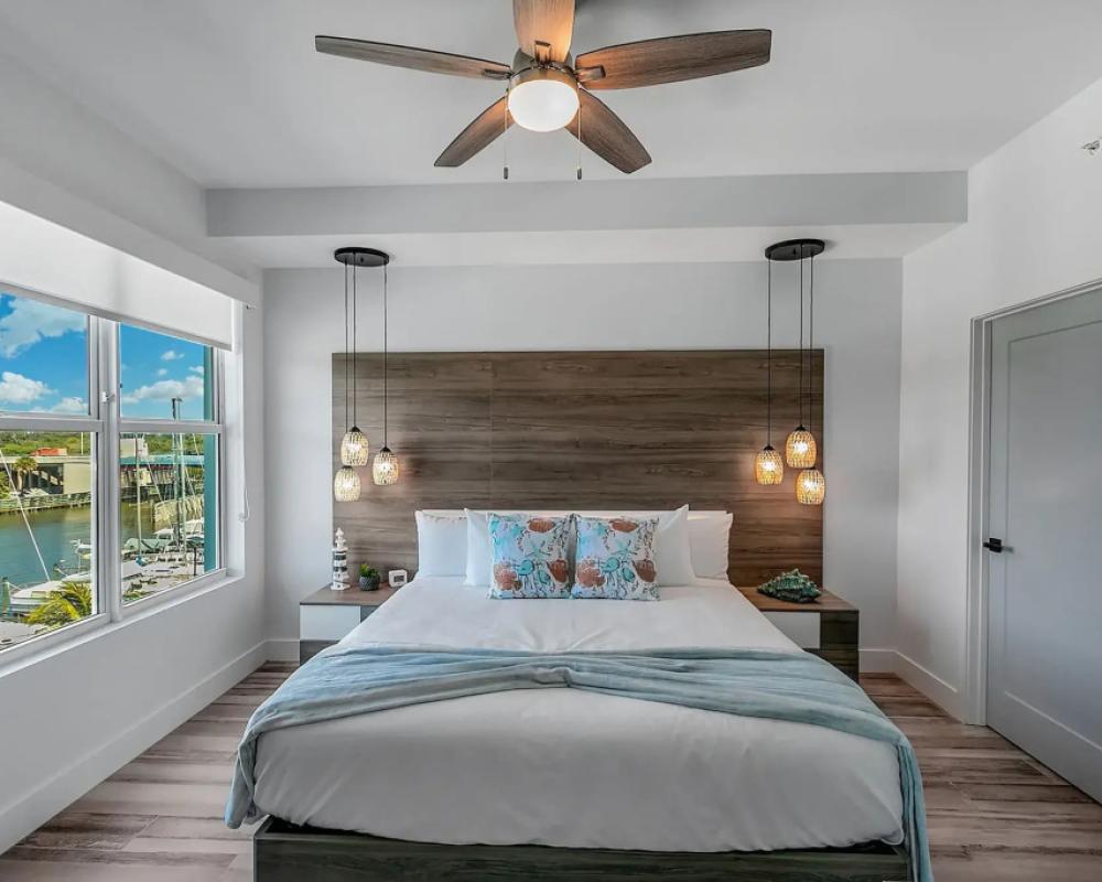 Cape Crossing Resort & Marina