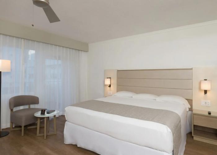 Hotel Riu Plaza Miami Beach