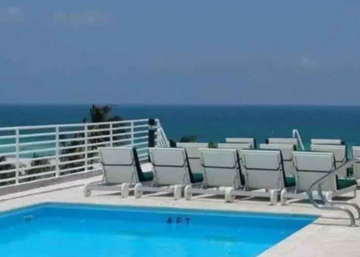 Strand Ocean Drive Suites