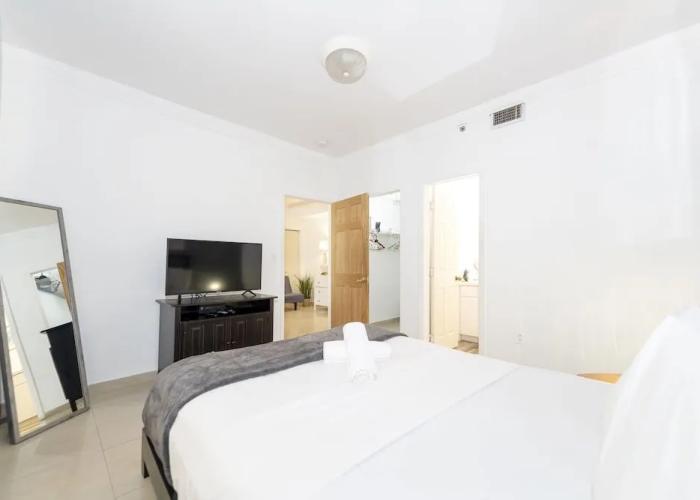 Ocean Drive Apartments