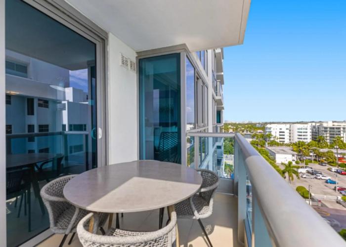 Dharma Home Suites Miami at Monte Carlo