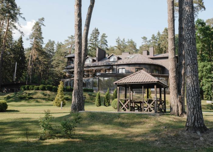 Restoranno-Gostinichny Kompleks Royal Park Hotel