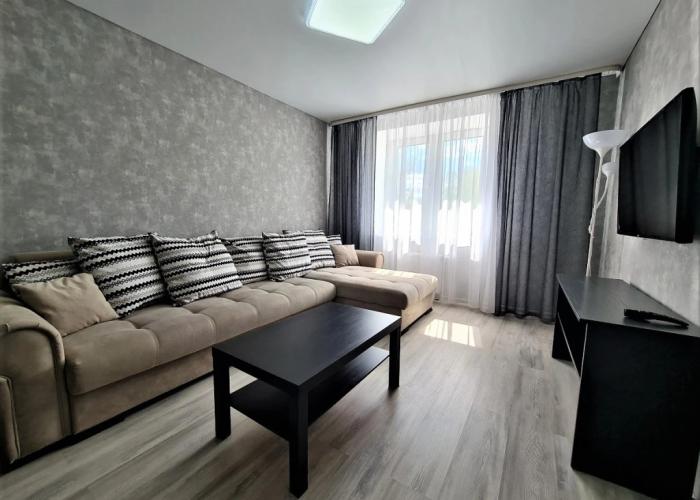 Na Bolshoy Mashekovskoy 12 Apartments