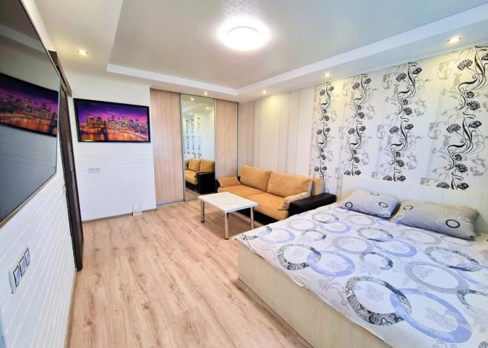 Na Bulvare Nepokorennykh 65 Apartments