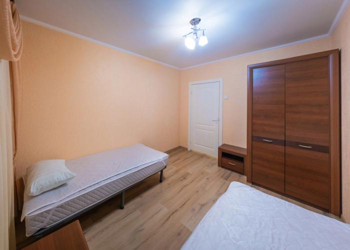 Na Sutki Ulitsa Byalynickogo-Biruli 8a Dvuhkomnatnaya Flat