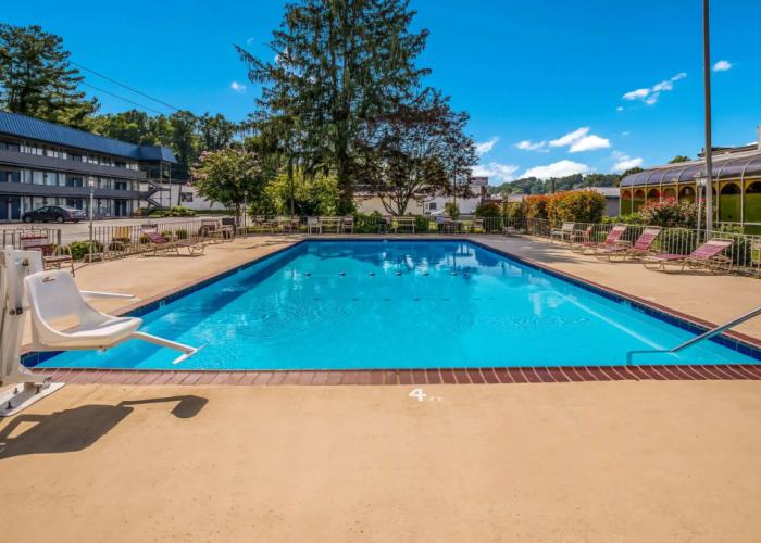 Suburban Studios Middlesboro