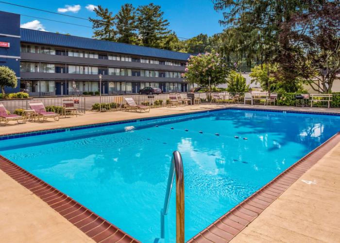 Suburban Studios Middlesboro