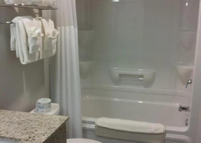 Midland Inn & Suites