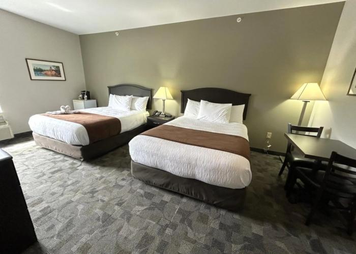 Midland Inn & Suites