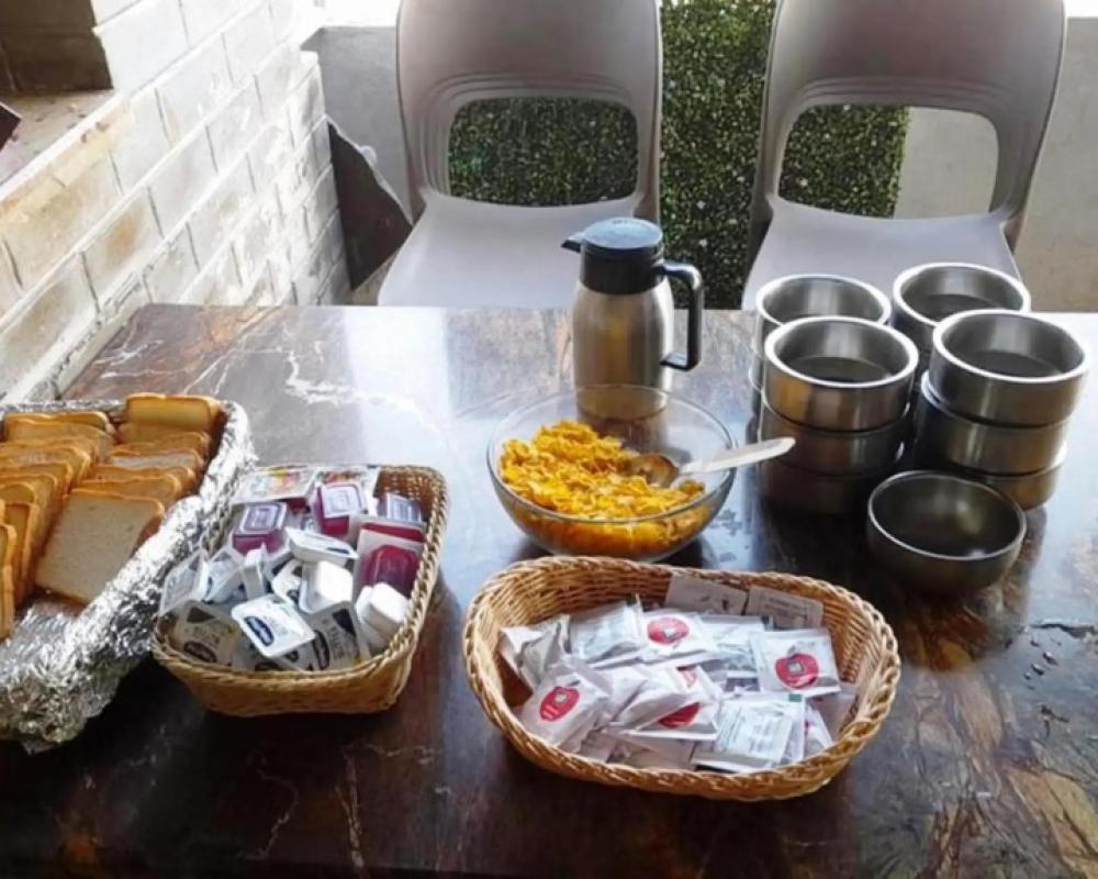 фото Hotel Roopa