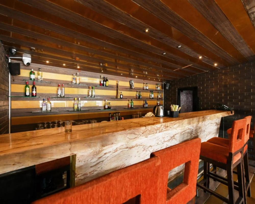 фото Hotel Roopa