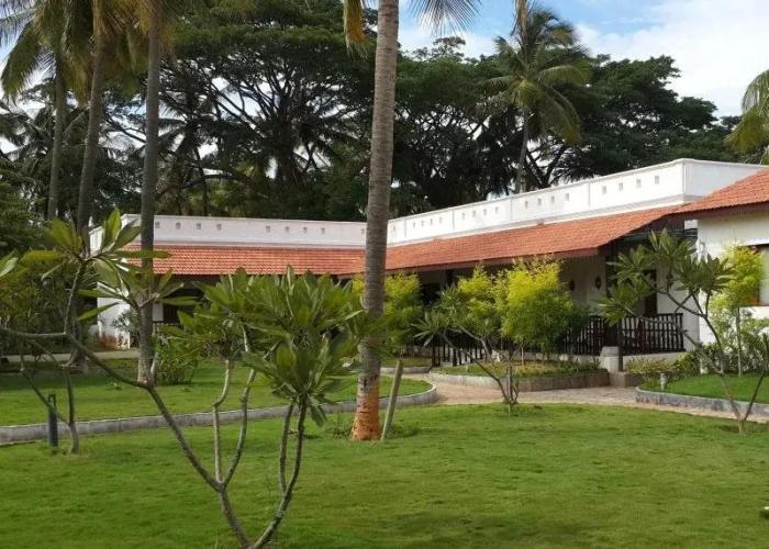Oriole Resorts