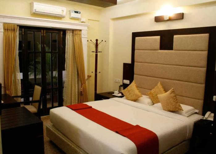 Crystal Paark Inn