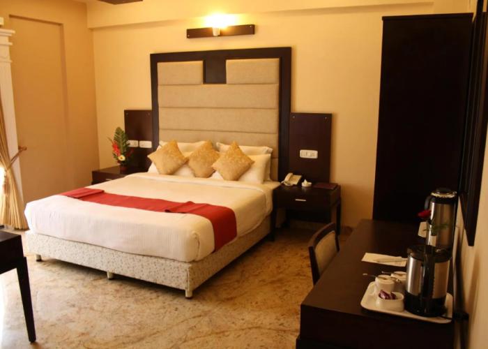 Crystal Paark Inn