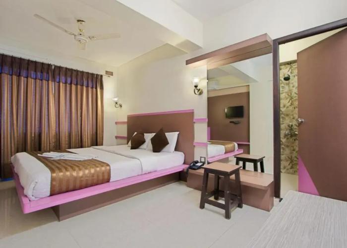 Mannars Residency