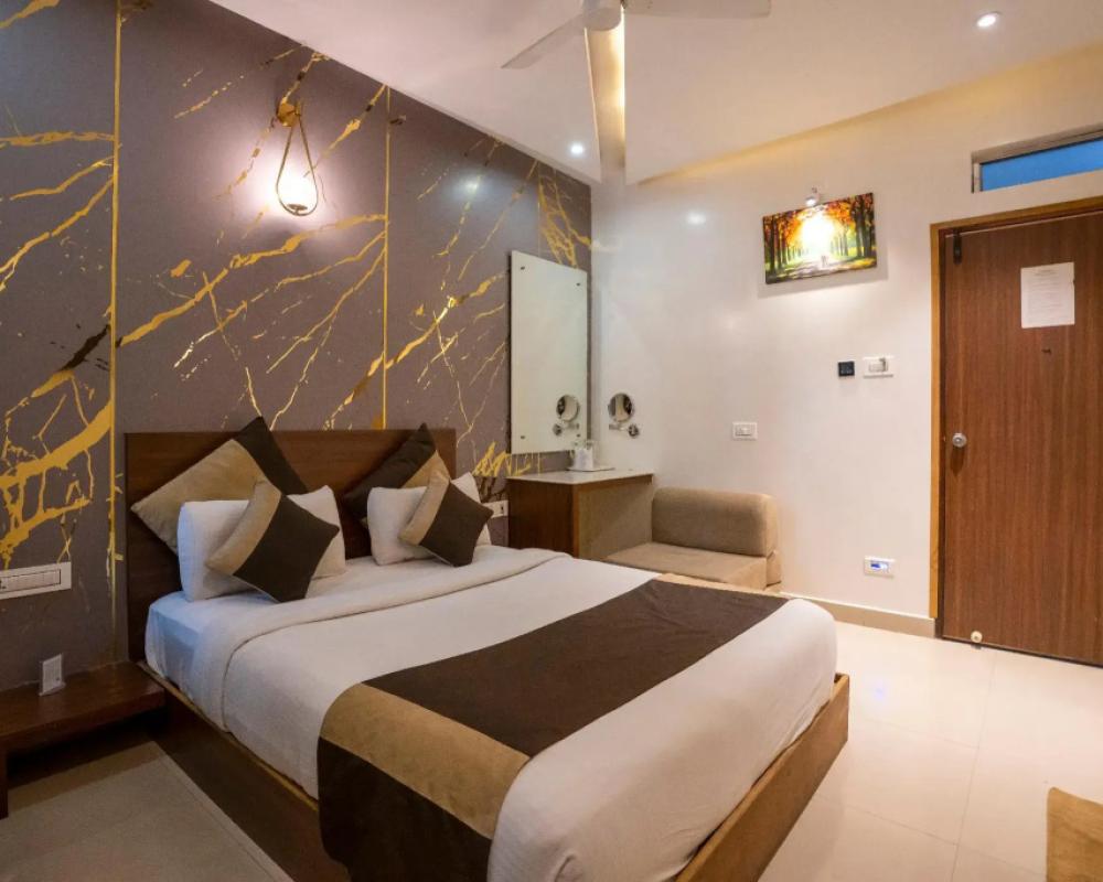 фото Aishwarya Suites