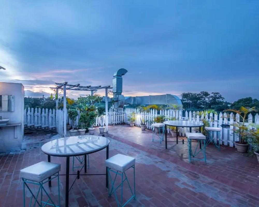 фото Aishwarya Suites