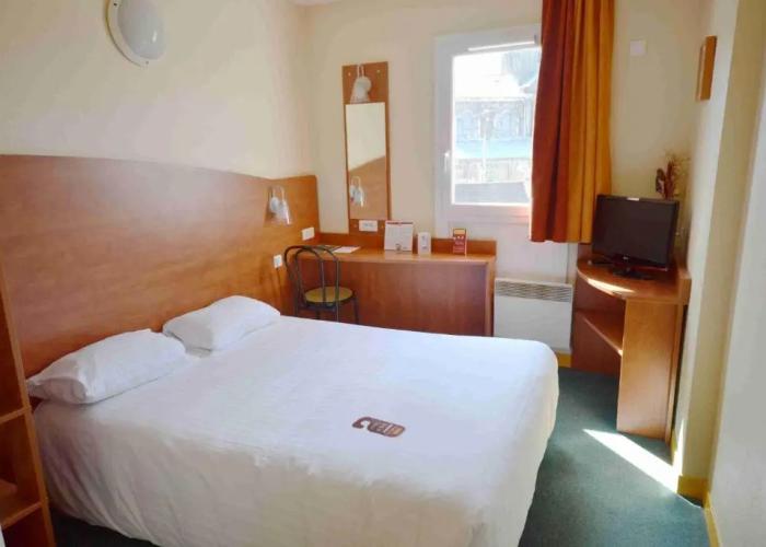 Adams Hotel