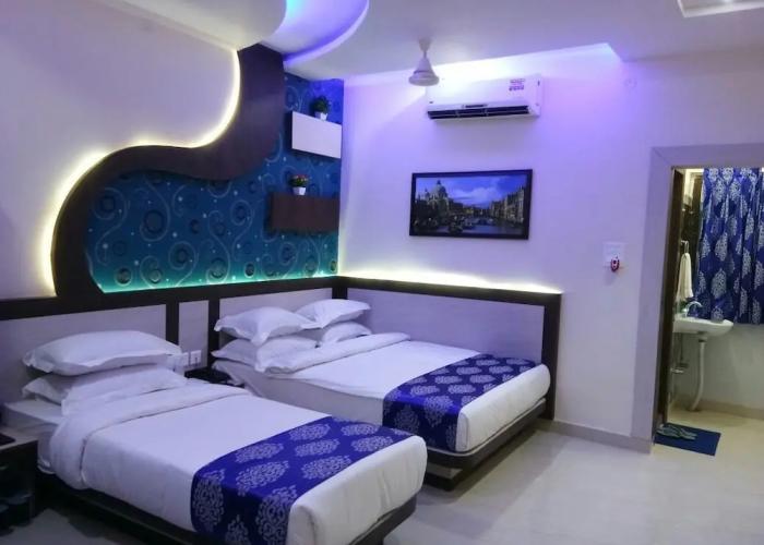 Hotel Embassy International